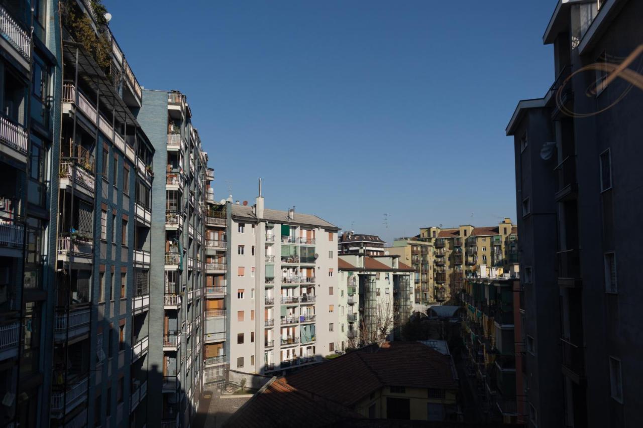 Bilocale Moderno Ed Esclusivo Apartment Milan Exterior photo